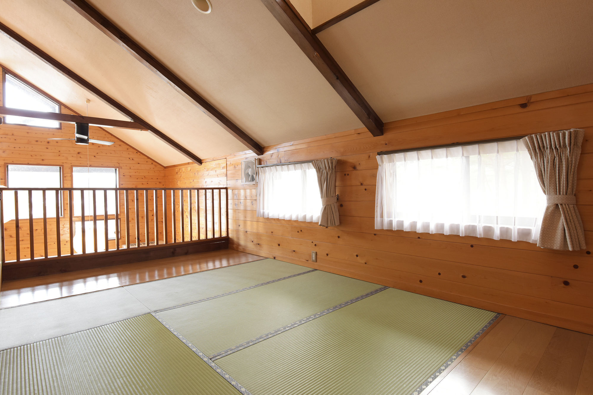 פוג'יקאוואגוצ'יקו Kawaguchiko Country Cottage Ban מראה חיצוני תמונה