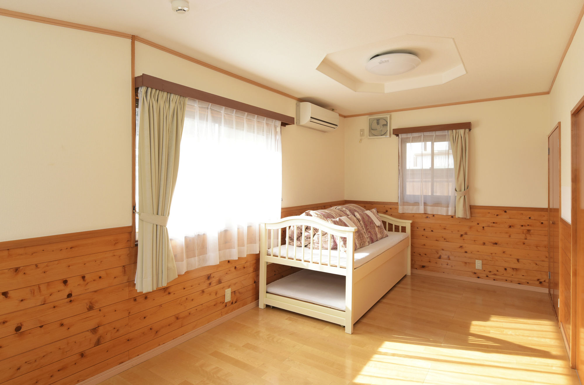 פוג'יקאוואגוצ'יקו Kawaguchiko Country Cottage Ban מראה חיצוני תמונה